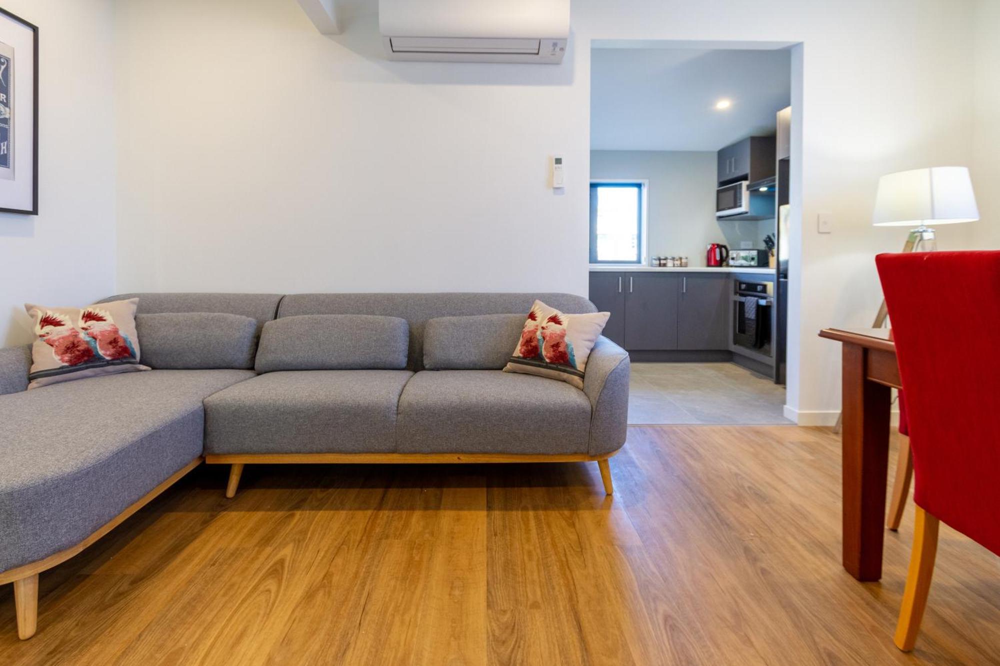 Charming 3 Bedroom Home Near Christchurch City Exterior foto